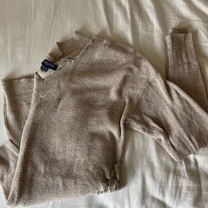 american eagle v-neck sweater